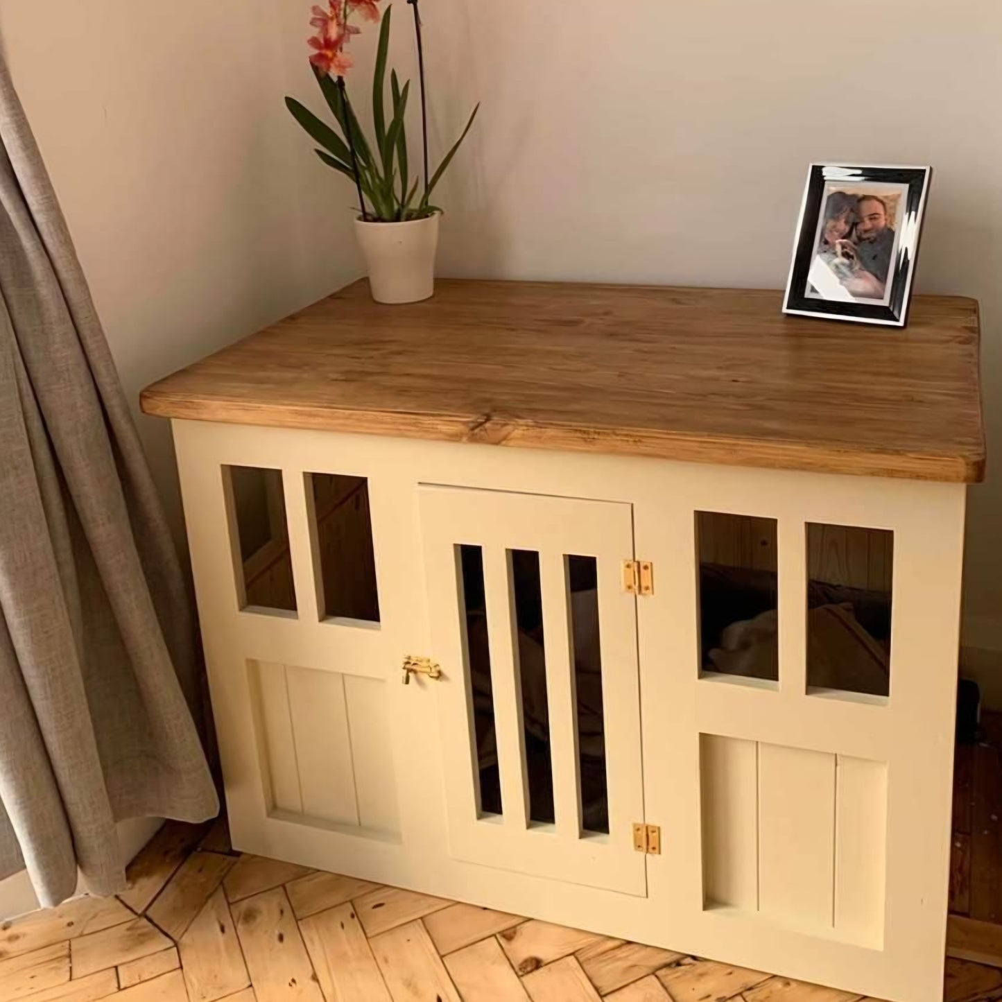 Medium Dog Crate
