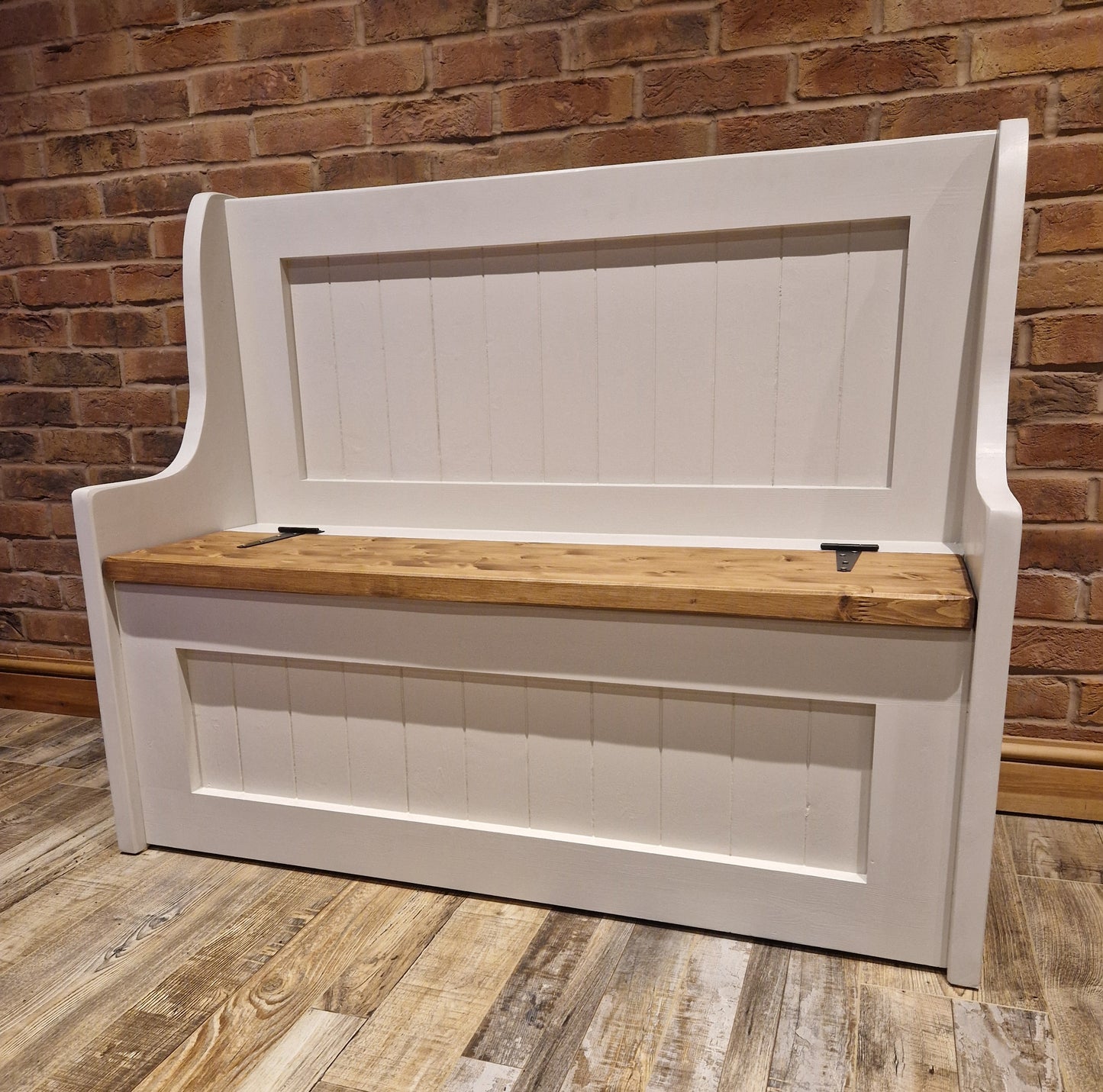 Settle Bench Hallway Bench