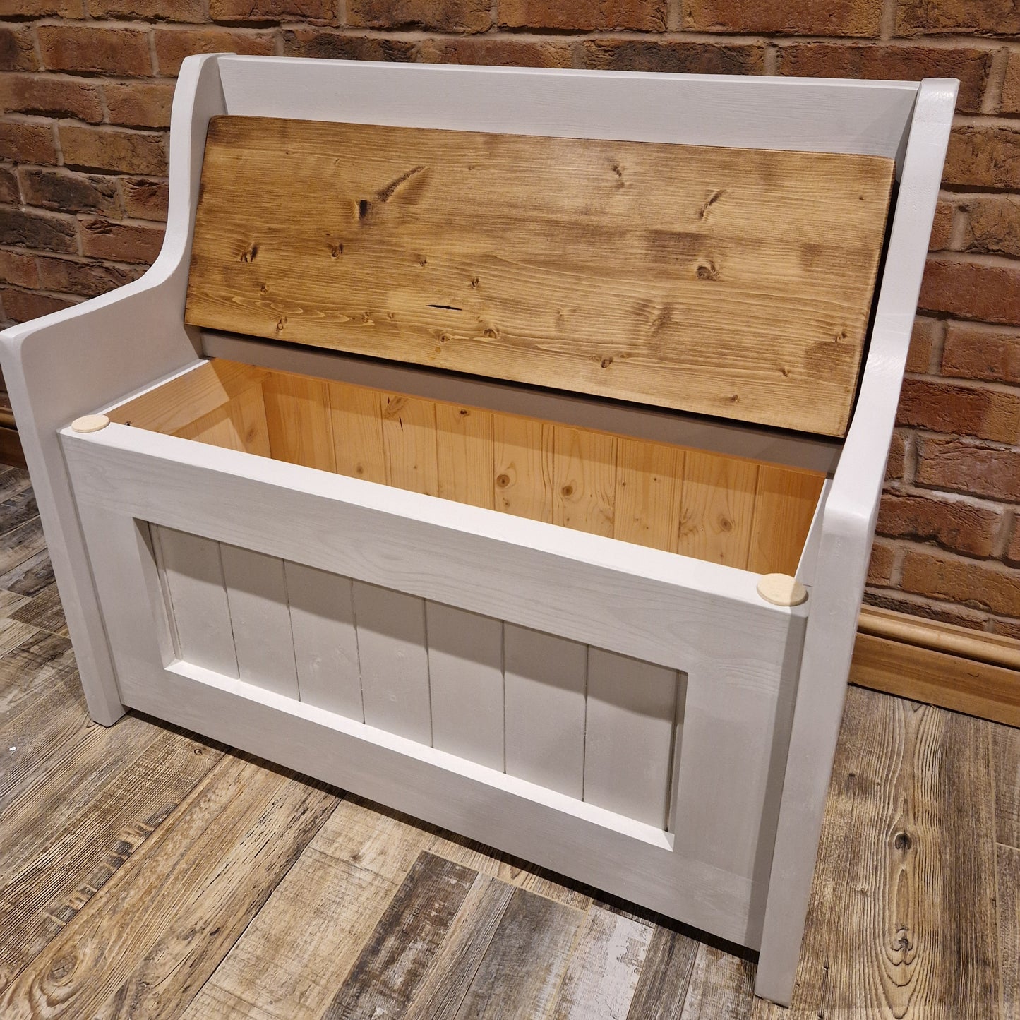 Low Back Settle Bench