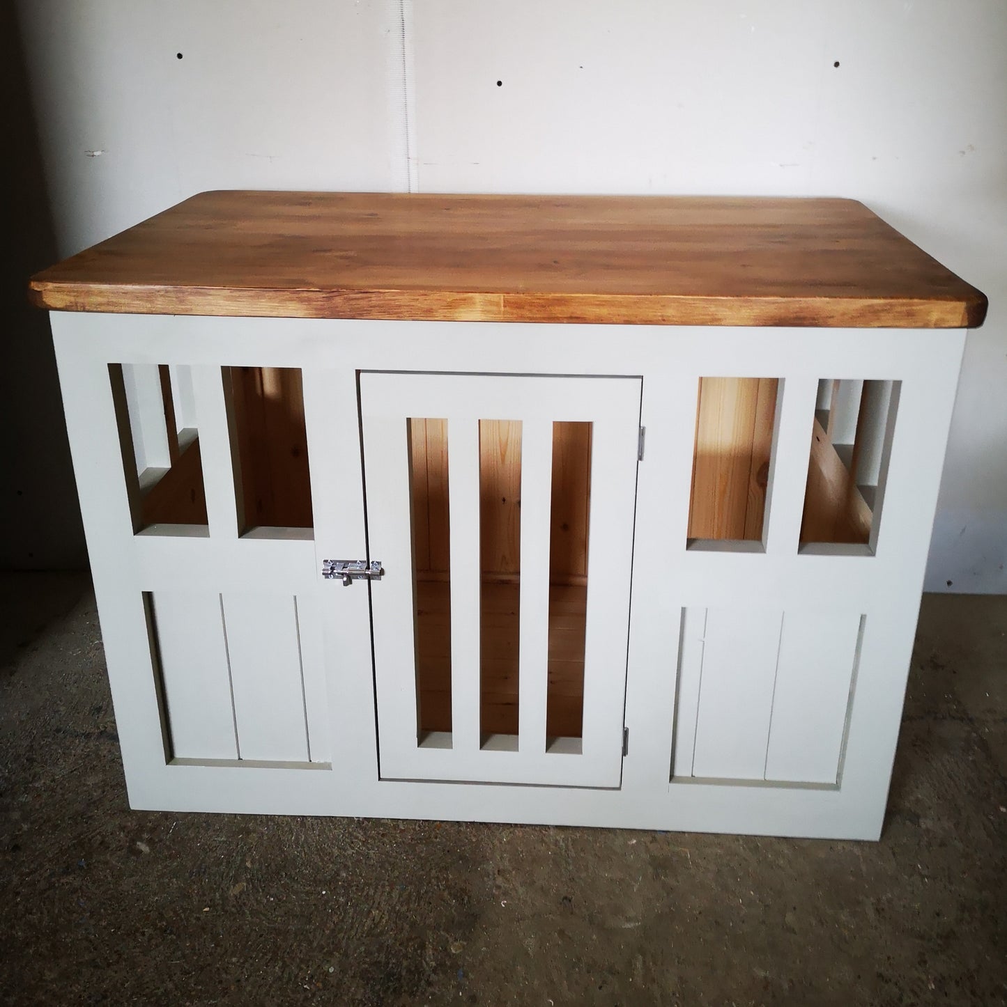 Medium Dog Crate