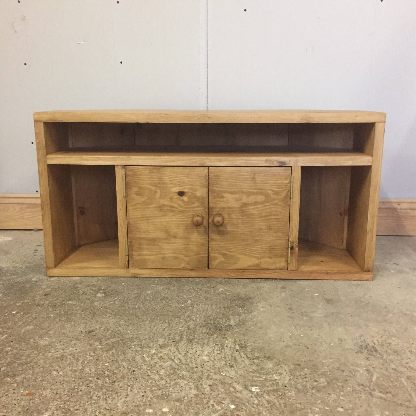 Corner TV Unit