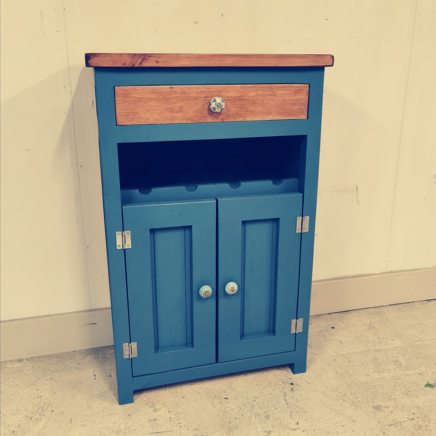 Wine Drinks Cabinet